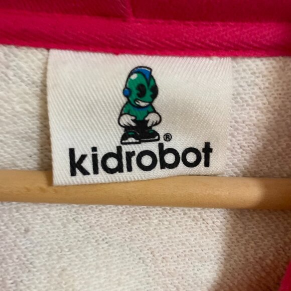 Very Rare Kid Robot Limited Edition hoodie Pink with skulls & bones Size XXL - Picture 6 of 9